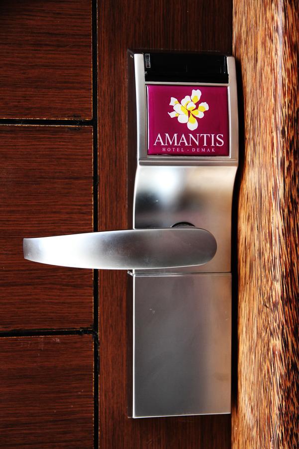 Amantis Hotel Demak Buitenkant foto