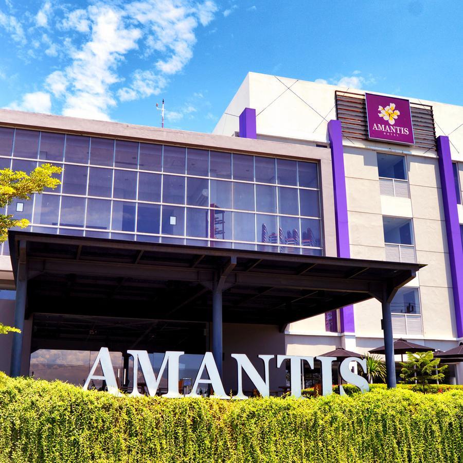 Amantis Hotel Demak Buitenkant foto